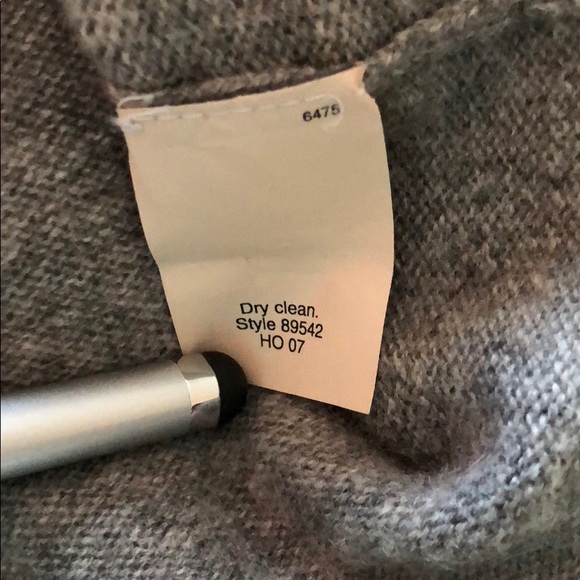 Too cute! Sweater from J Crew - Picture 4 of 4